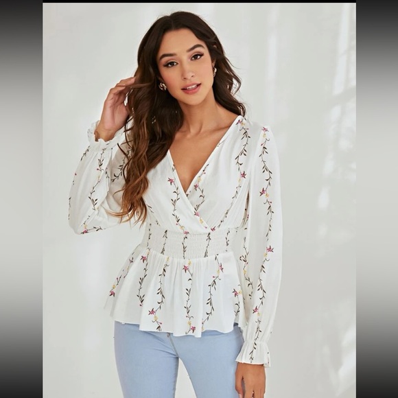 ❣️3/$30 SHEIN Ruffle Hem, Wrap, Shirred Waist top - Picture 1 of 7